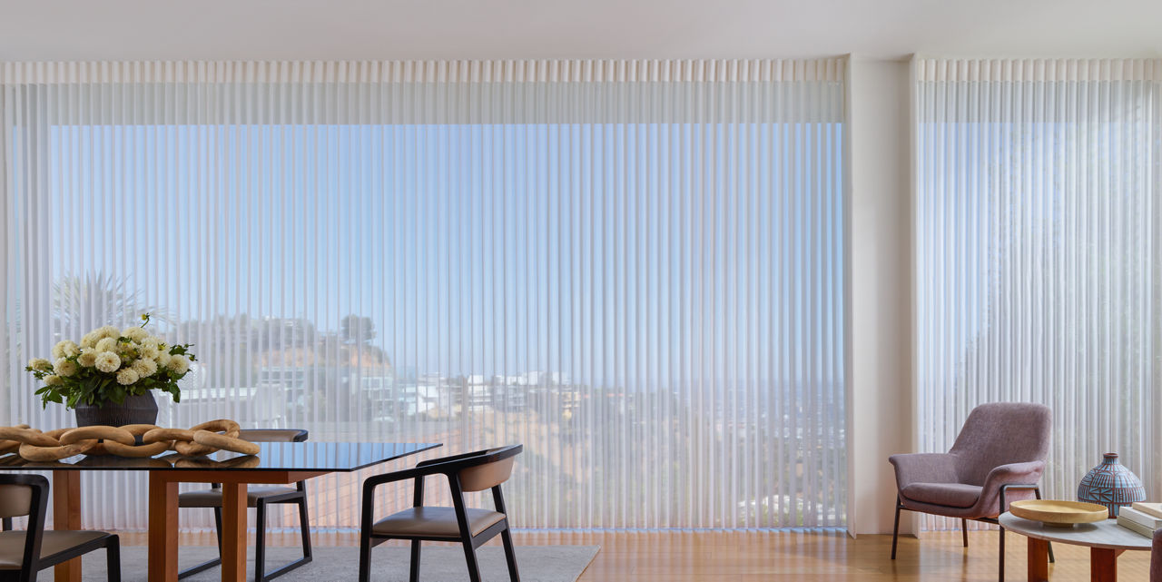 luminette-solar-screen-dining-116187235